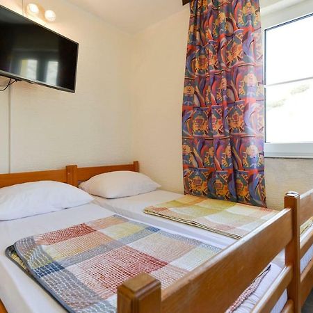 Apartments Kulji Паг Екстериор снимка